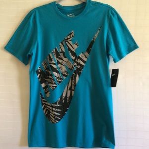 Nike T-shirt